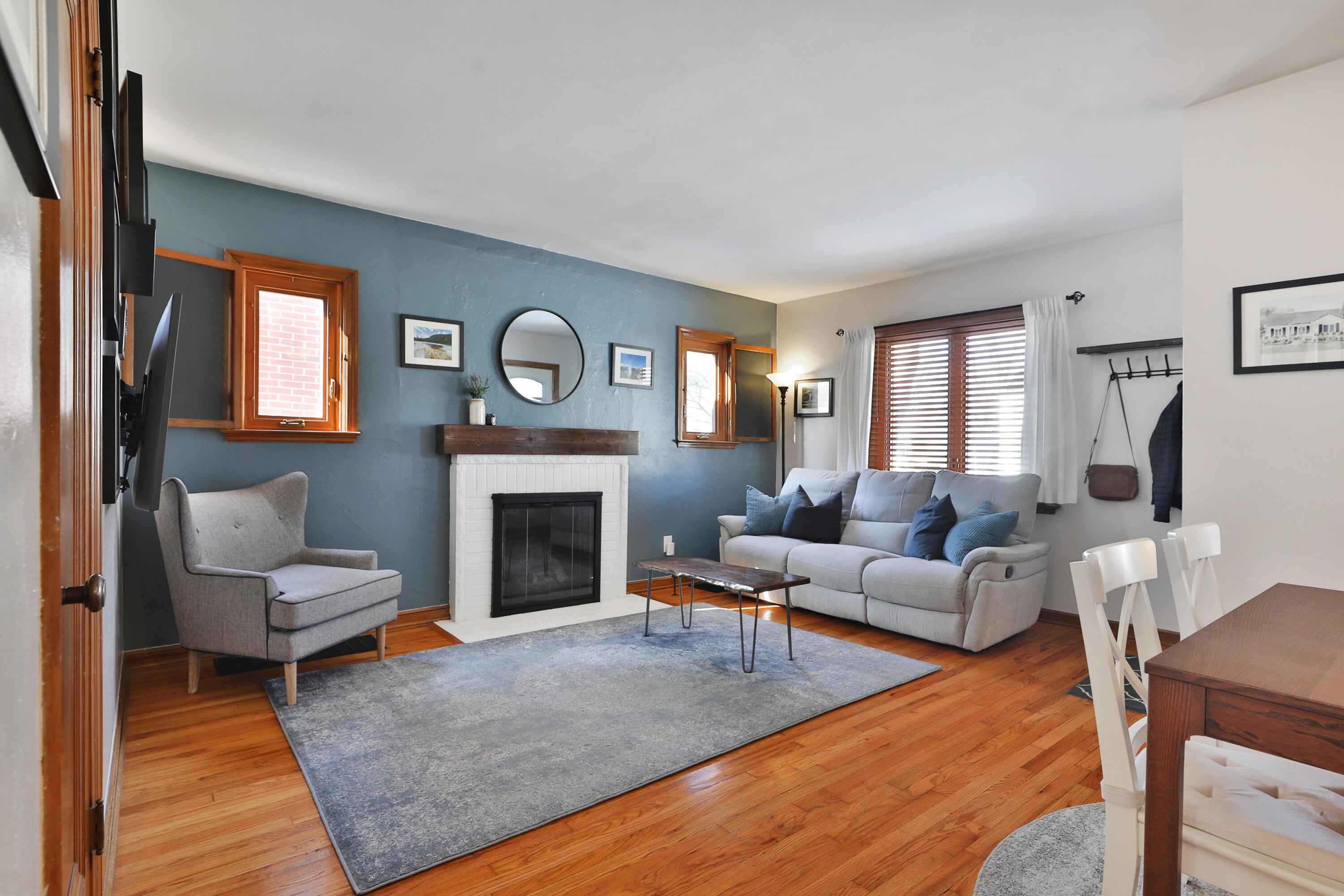 157 Wetmore Road Columbus, OH 43214 - Photo 6 of 44 Living Room