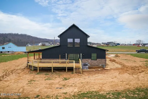 $749,900 | 123 Cattlemans Drive, Sparta, TN 38583