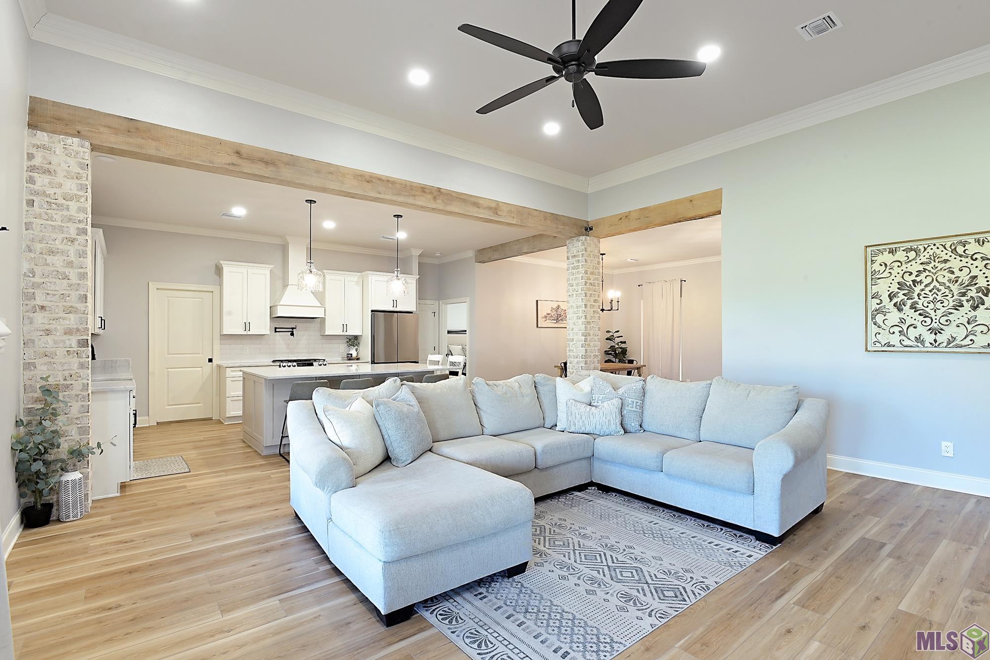 112 St George Road Schriever, LA 70395 - Photo 5 of 27 MainHomeLivingRoom