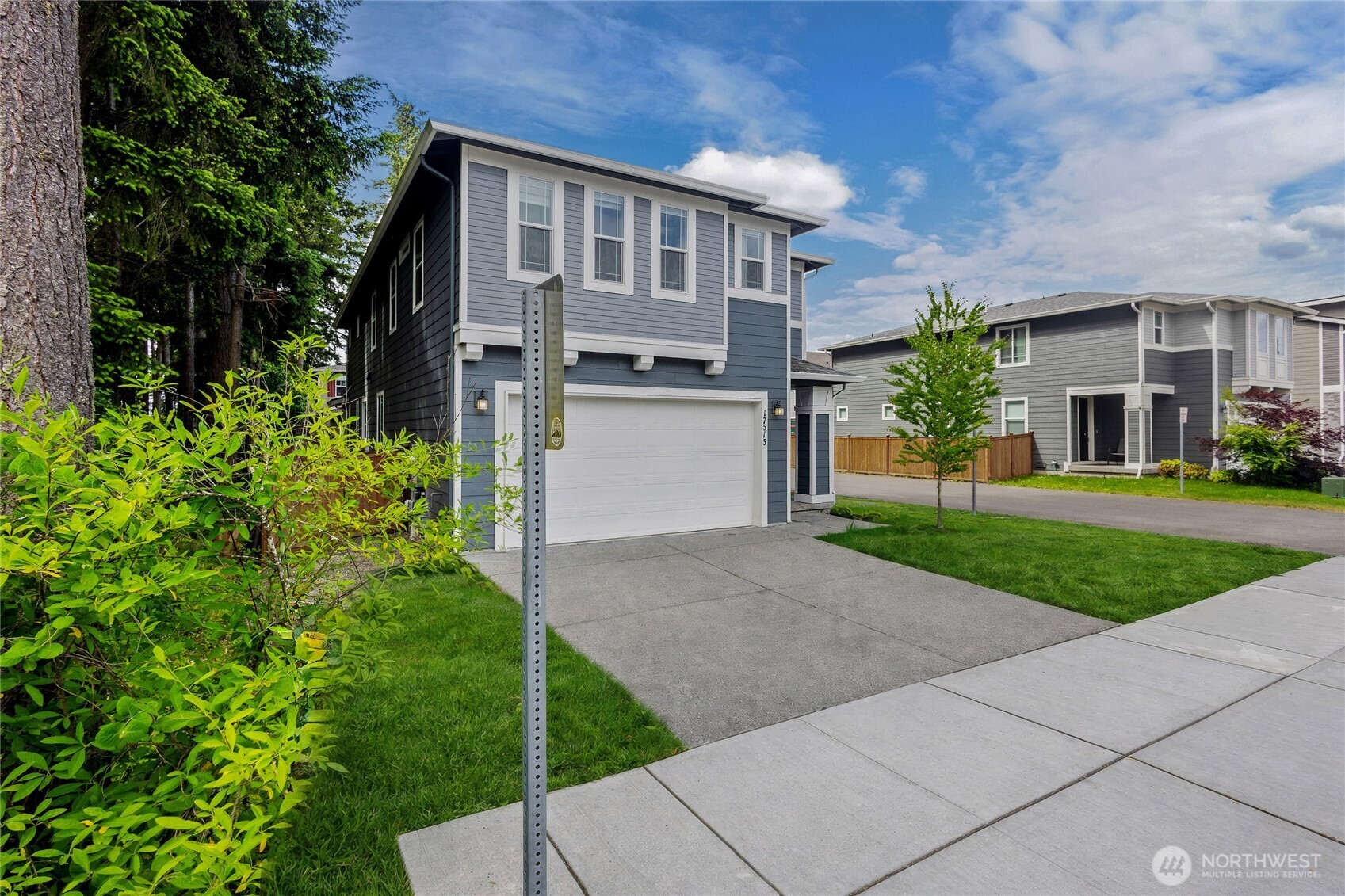 17513 Southeast 254th Street Covington, WA 98042 - Photo 2 of 38