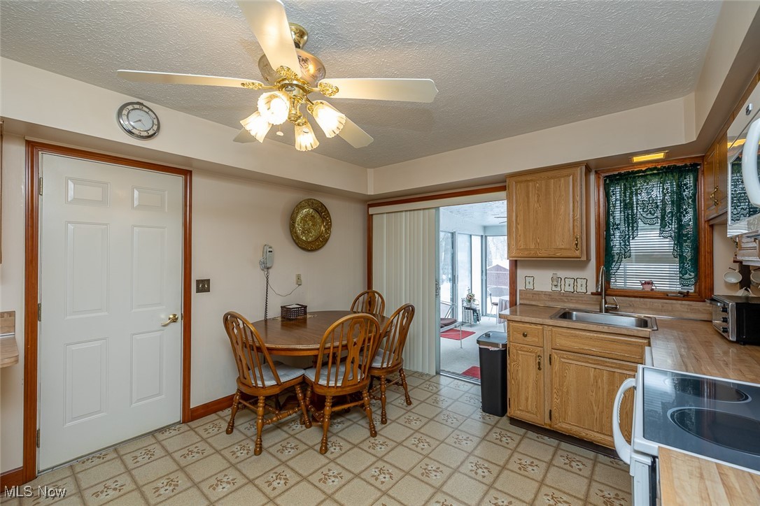 750 Sagamore Road Northfield, OH 44067 - Photo 5 of 37 Dining space in kitchen