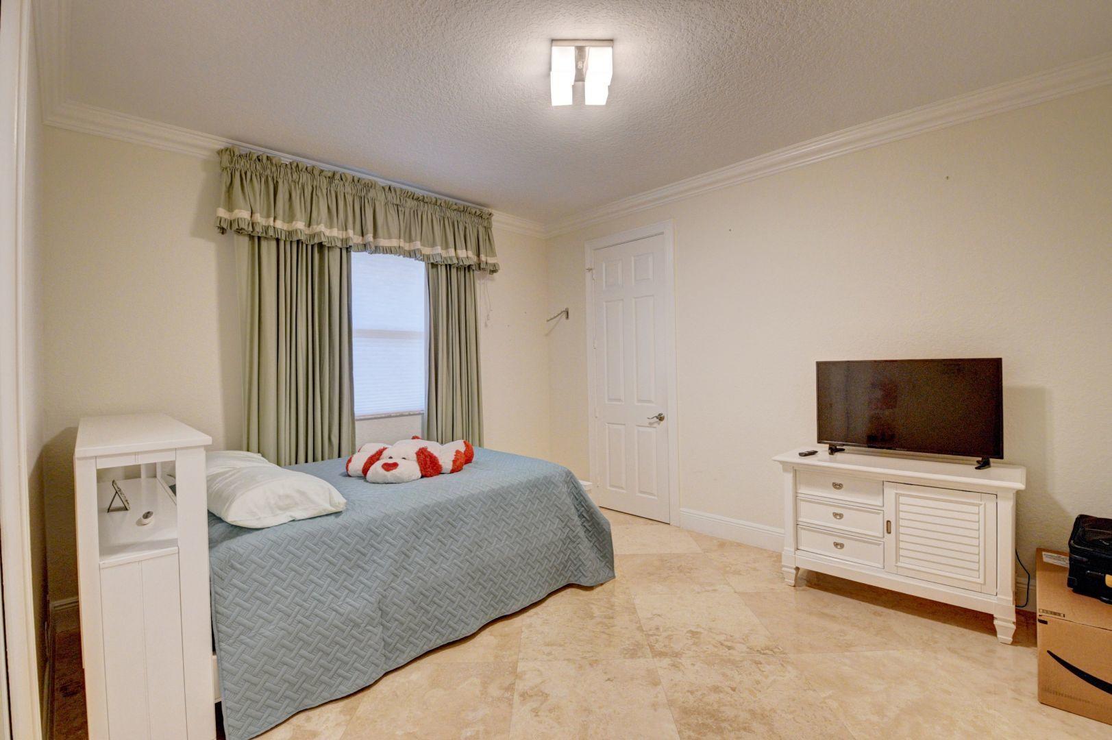 21310 Falls Ridge Way Boca Raton, FL 33428 - Photo 16 of 33 3rd bedroom