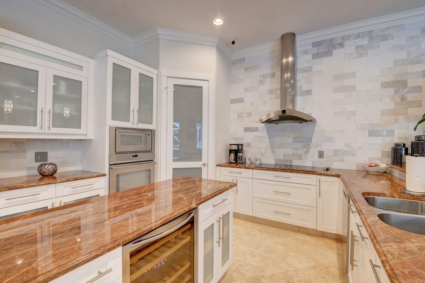 21310 Falls Ridge Way Boca Raton, FL 33428 - Photo 2 of 33 Kitchen