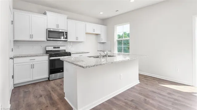 $438,990 | 104 Lauder Trace, Jamestown, NC 27282