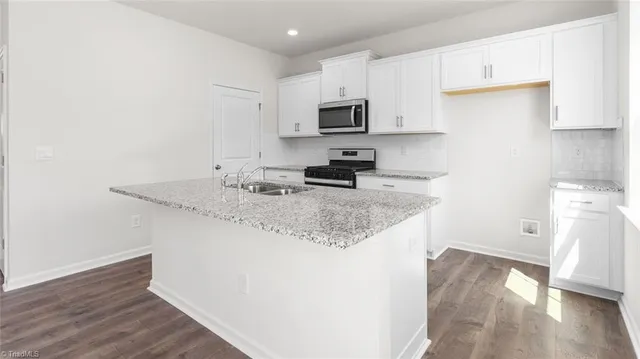 $438,990 | 104 Lauder Trace, Jamestown, NC 27282