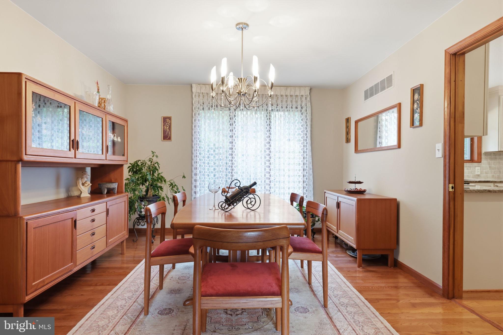 1471 Cortez Road Blue Bell, PA 19422 - Photo 19 of 54 Dining room - hardwood floors
