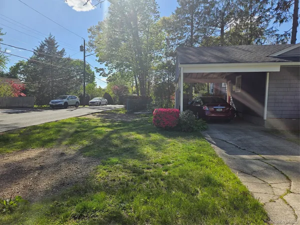 $3,875 | 16 Ark Place, Huntington Station, NY 11746