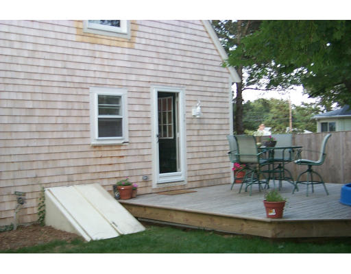 24 Gitchie Gummee Road Wareham, MA 02571 - Photo 5 of 5 Gallery Image 5