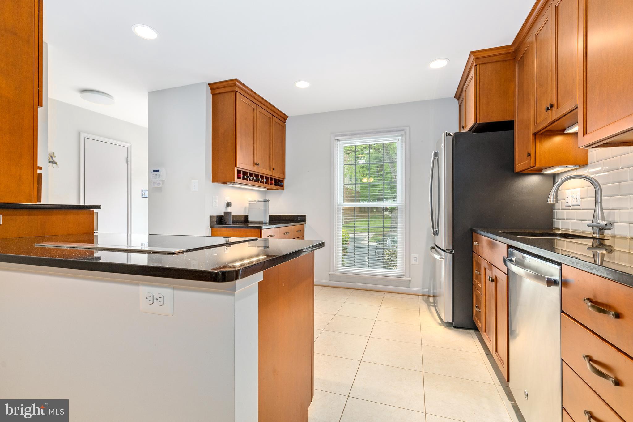 21 Catoctin Court Silver Spring, MD 20906 - Photo 7 of 34