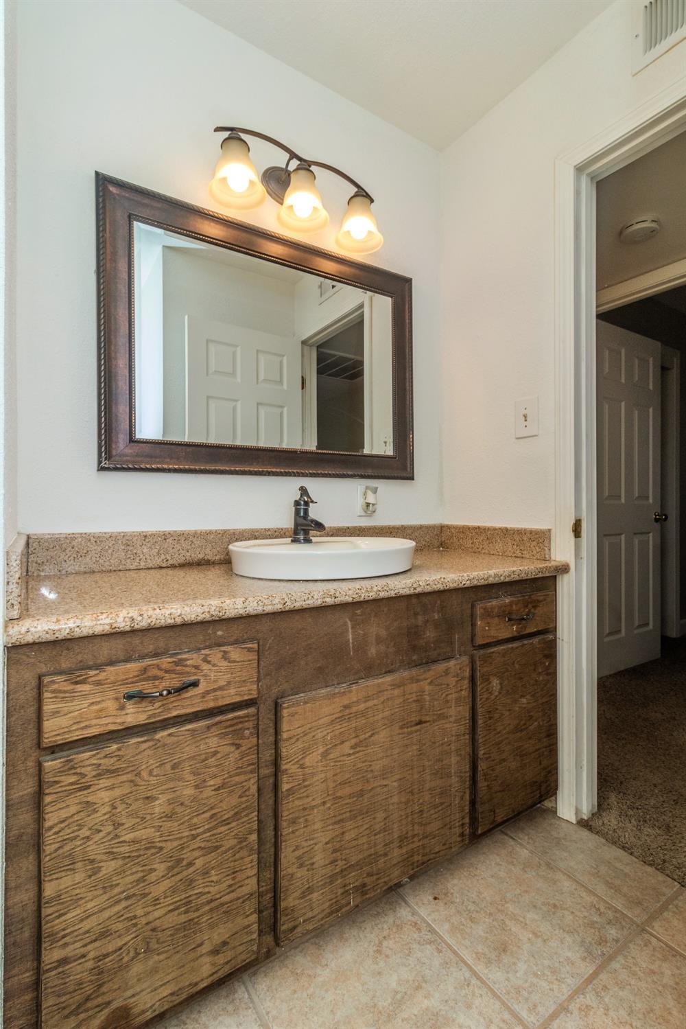 117 Manning Avenue Reedley, CA 93654 - Photo 15 of 22 Gallery Image 15