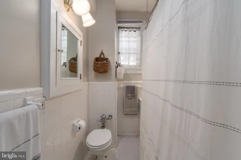 $235,000 | 230 Stony Run Lane, Unit 4G, Baltimore, MD 21210