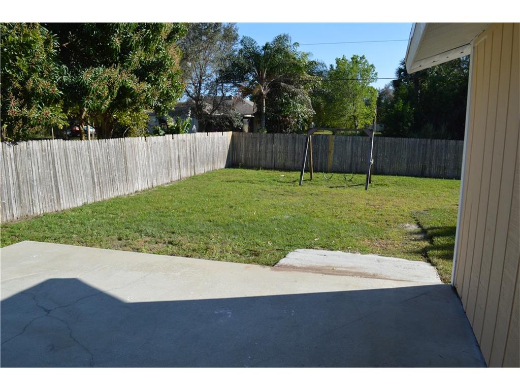762 Bayharbor Terrace Sebastian, FL 32958 - Photo 11 of 14