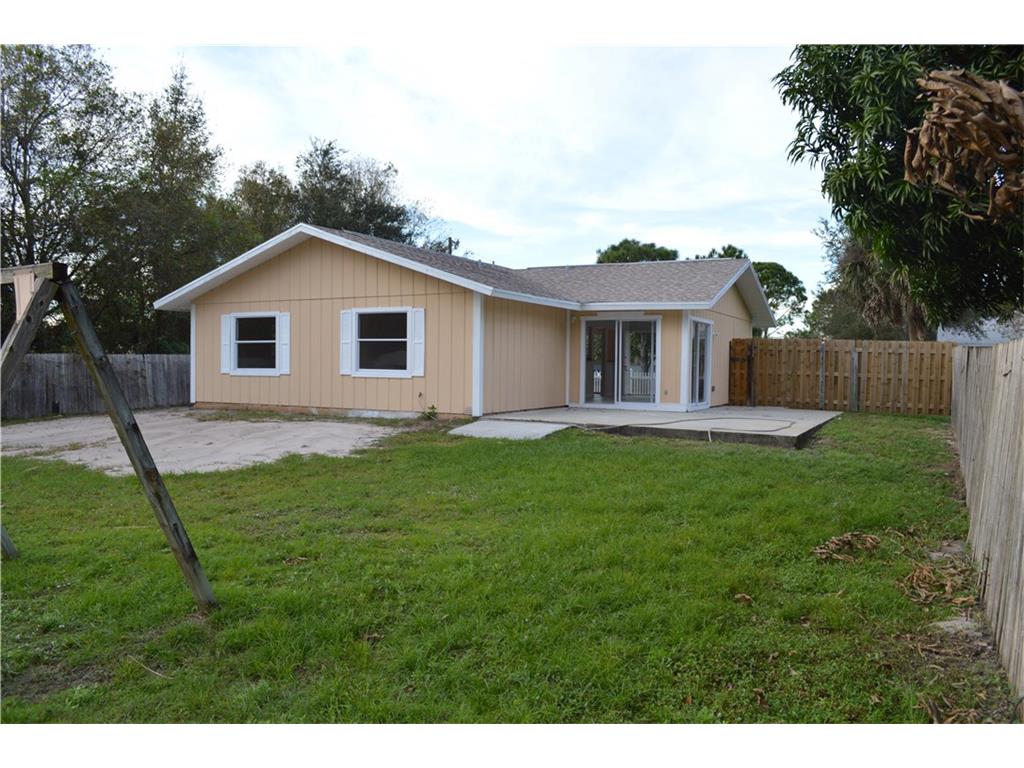 762 Bayharbor Terrace Sebastian, FL 32958 - Photo 8 of 14