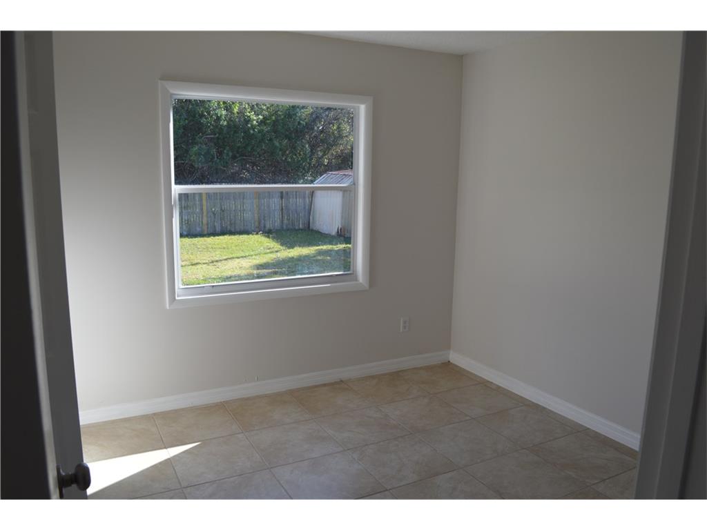 762 Bayharbor Terrace Sebastian, FL 32958 - Photo 10 of 14