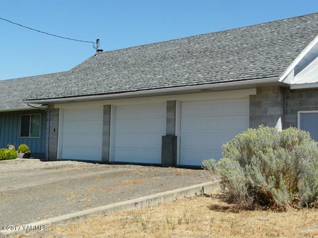 1200 Rosenkranz Road Tieton, WA 98947 - Photo 15 of 17 a house view with a outdoor space