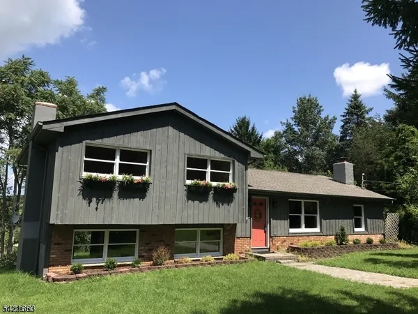 $3,300 | 3 Lew May Drive, Newton, NJ 07860