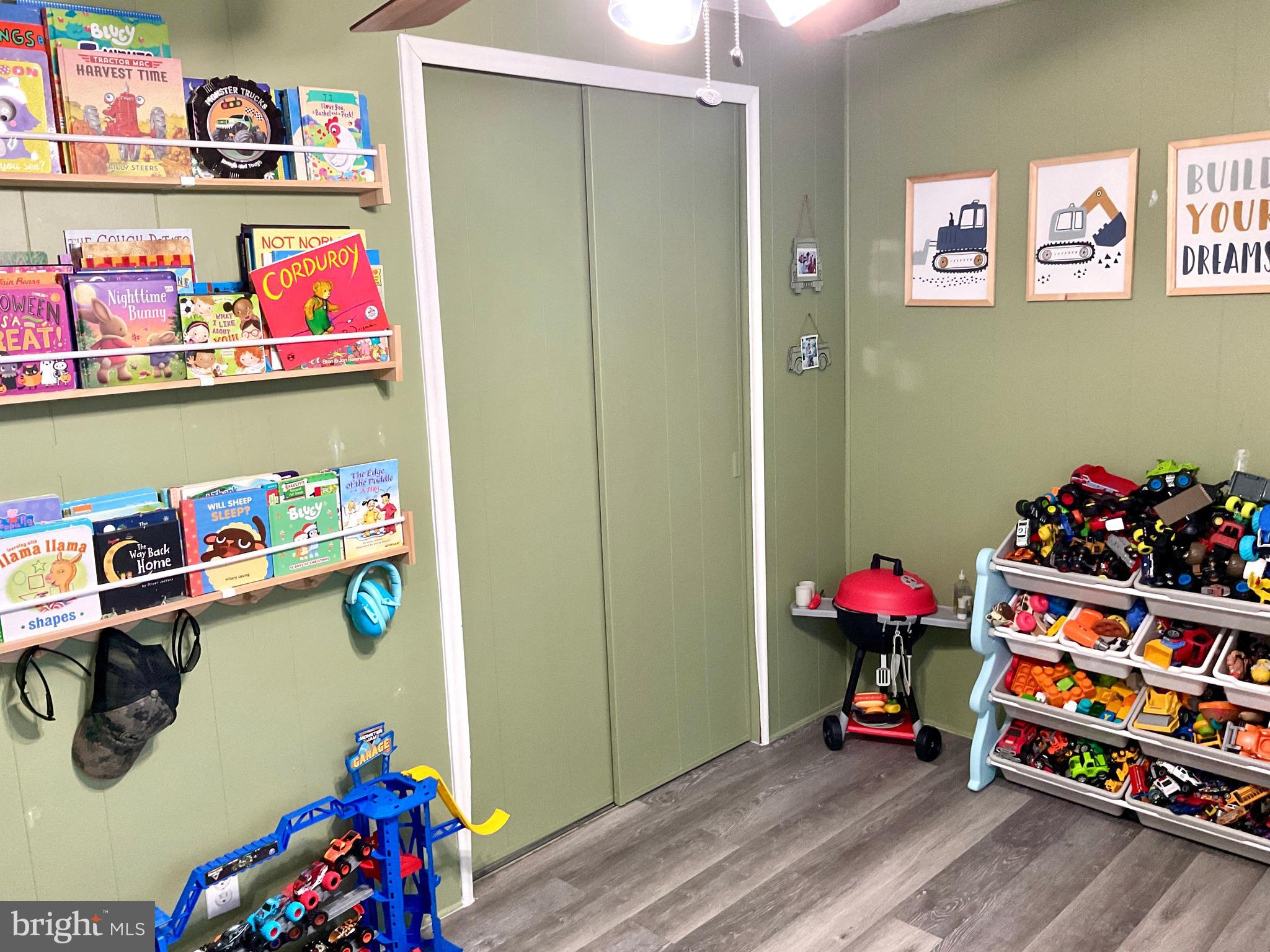 971 Dry Wells Road Quarryville, PA 17566 - Photo 31 of 37 a play room with toys