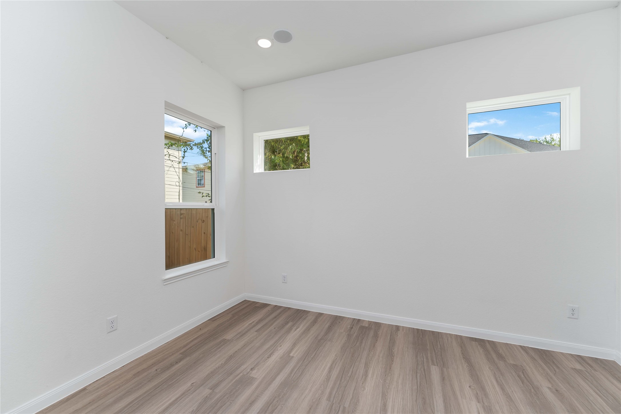 4713 Mallow Street, Unit A/B Houston, TX 77033 - Photo 21 of 25