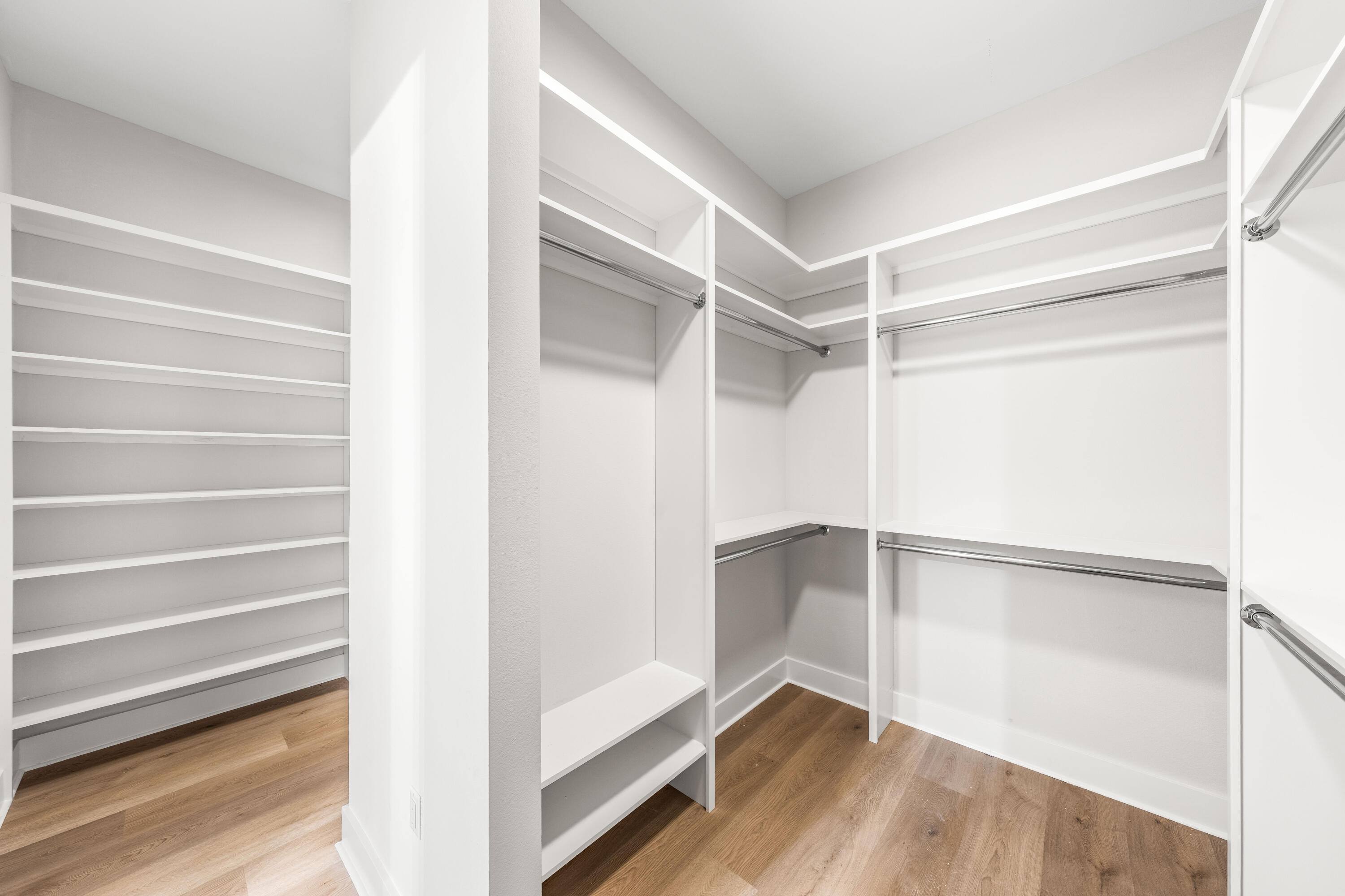 112 East Captain Fritz Way Freeport, FL 32439 - Photo 32 of 114 a view of an empty walk in closet