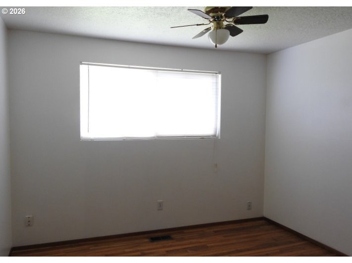 1415 Thompson Road Woodburn, OR 97071 - Photo 12 of 29