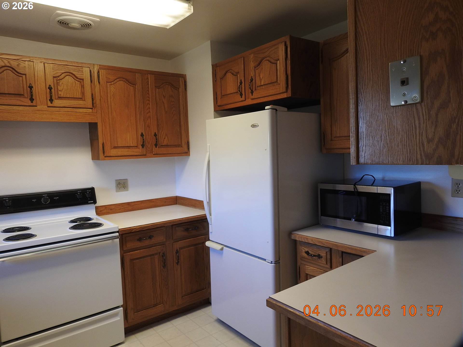 1415 Thompson Road Woodburn, OR 97071 - Photo 13 of 29