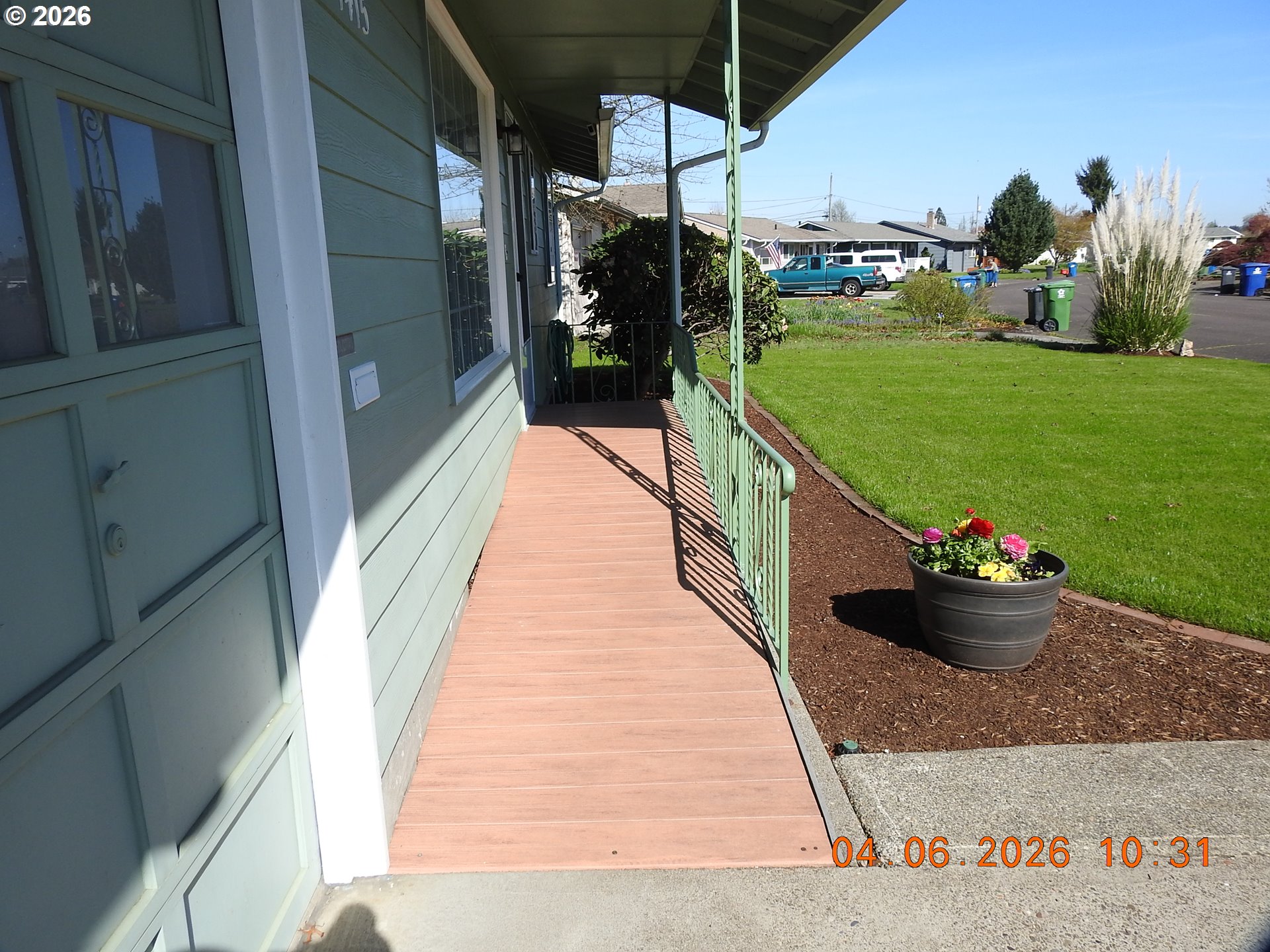 1415 Thompson Road Woodburn, OR 97071 - Photo 5 of 29