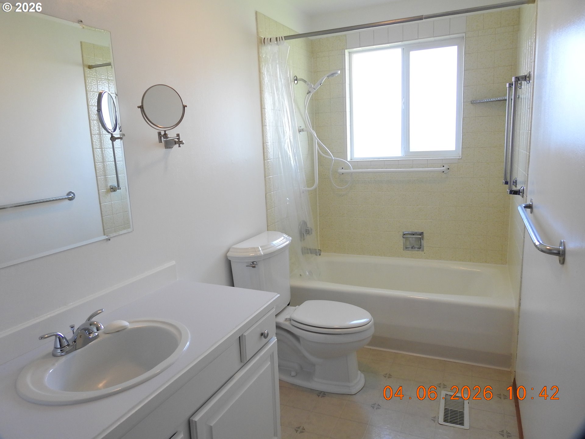 1415 Thompson Road Woodburn, OR 97071 - Photo 8 of 29