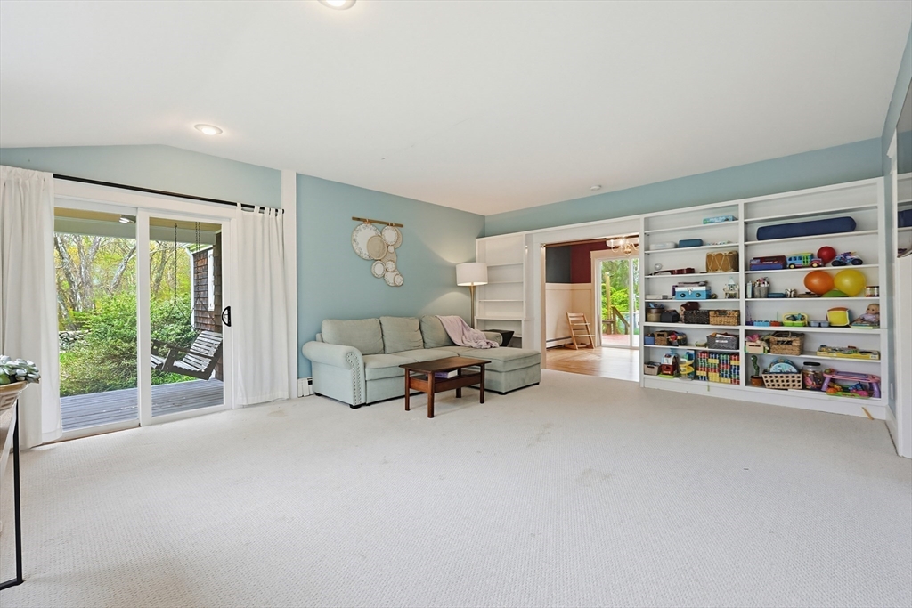 129 Cross Road Westport, MA 02790 - Photo 17 of 42