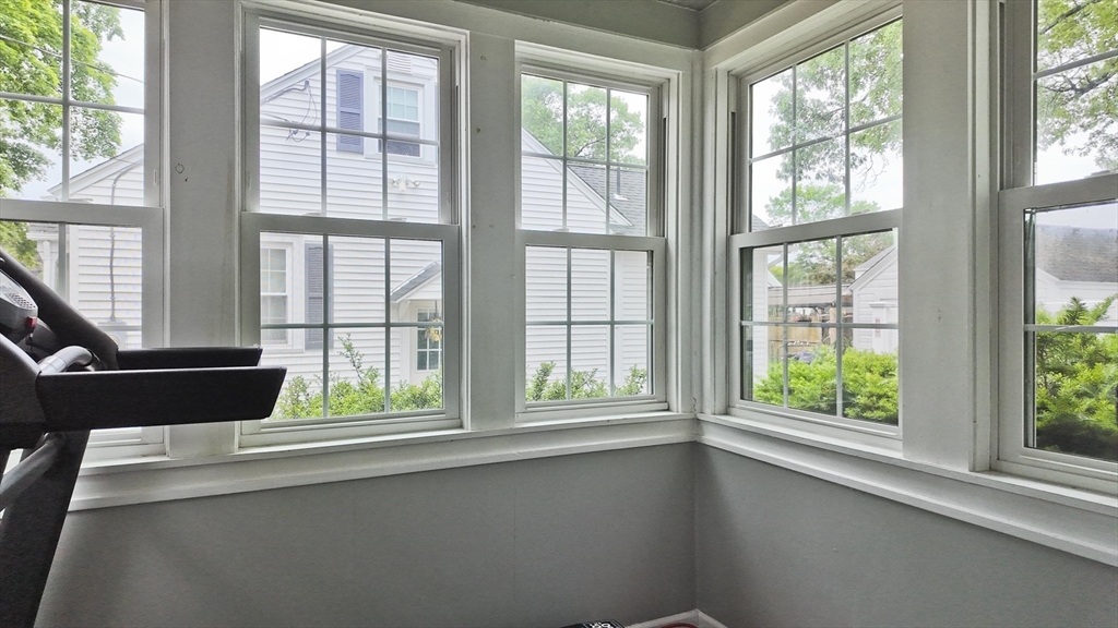 52 Gillette Circle Springfield, MA 01118 - Photo 14 of 30 a living room with a large window