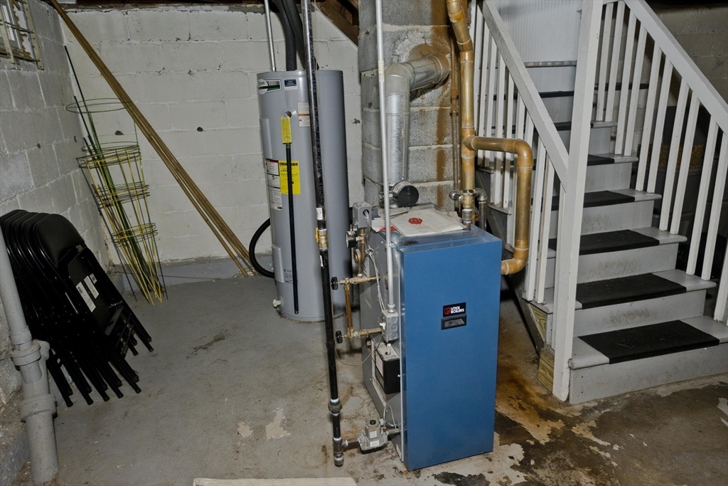 52 Gillette Circle Springfield, MA 01118 - Photo 24 of 30 a view of an entryway with wooden floor