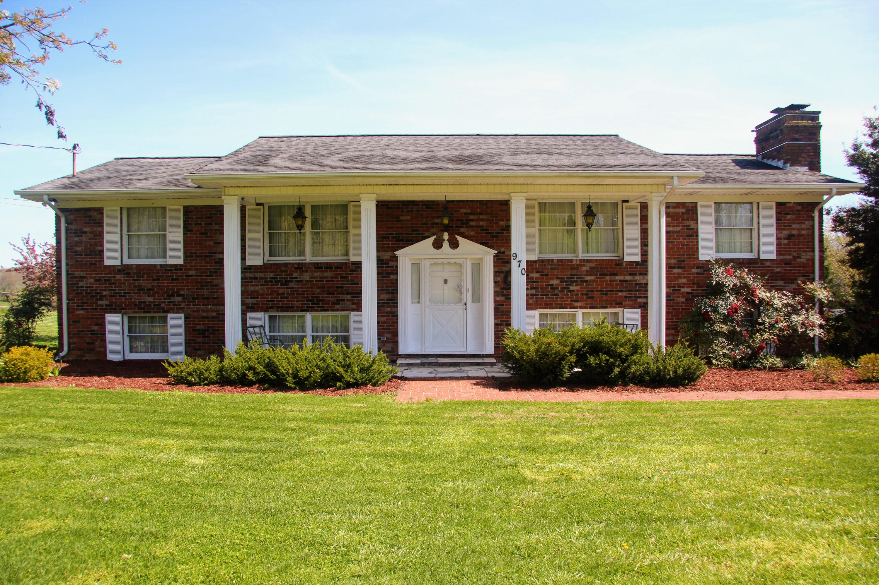 970 Old Stage Road Gray, TN 37615 - Photo 1 of 36 1 - Frontview
