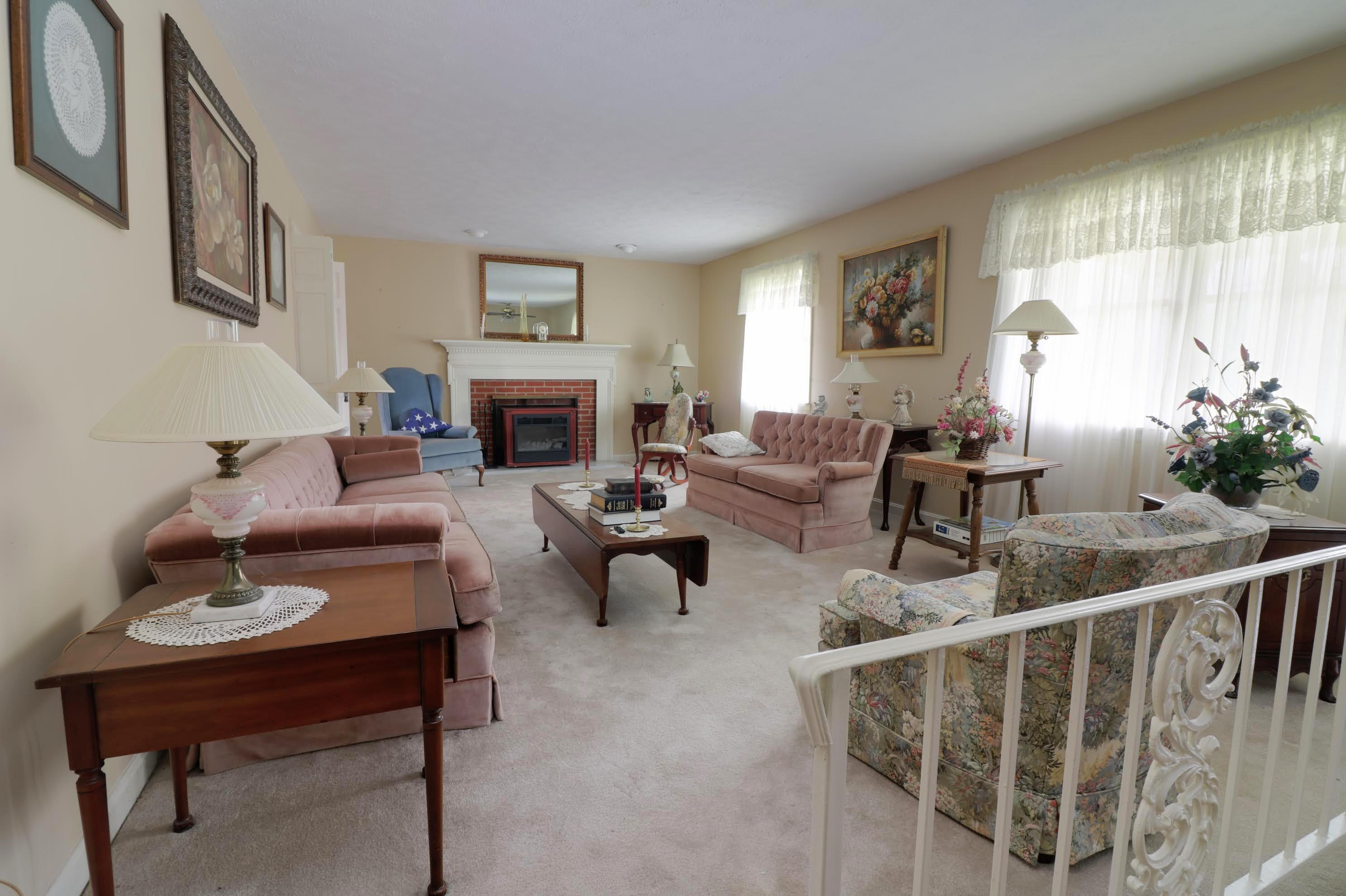 970 Old Stage Road Gray, TN 37615 - Photo 6 of 36 6 - Living Room 1