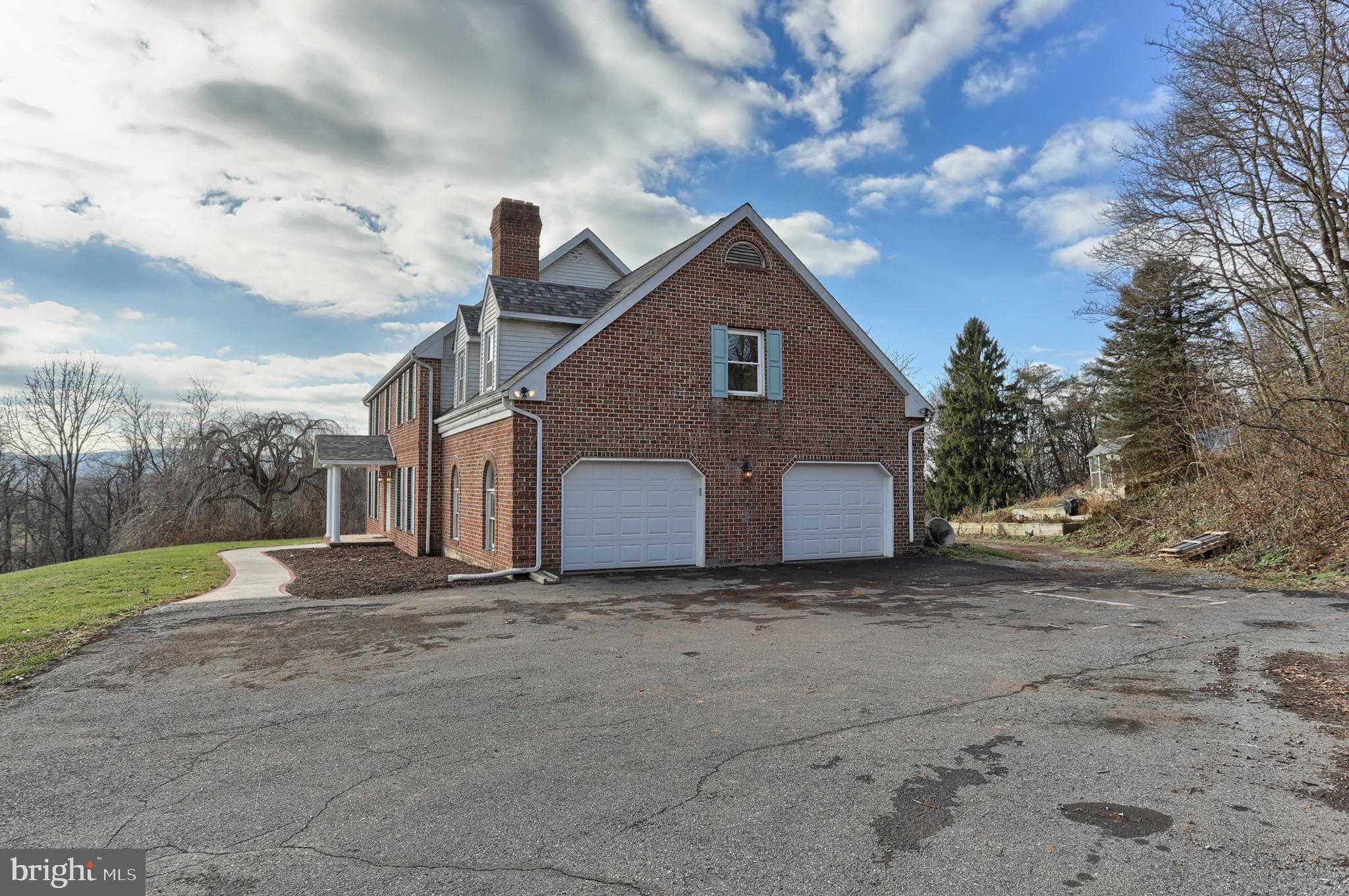 56 Forest Road Robesonia, PA 19551 - Photo 52 of 73 2 car oversized garage, lots of parking