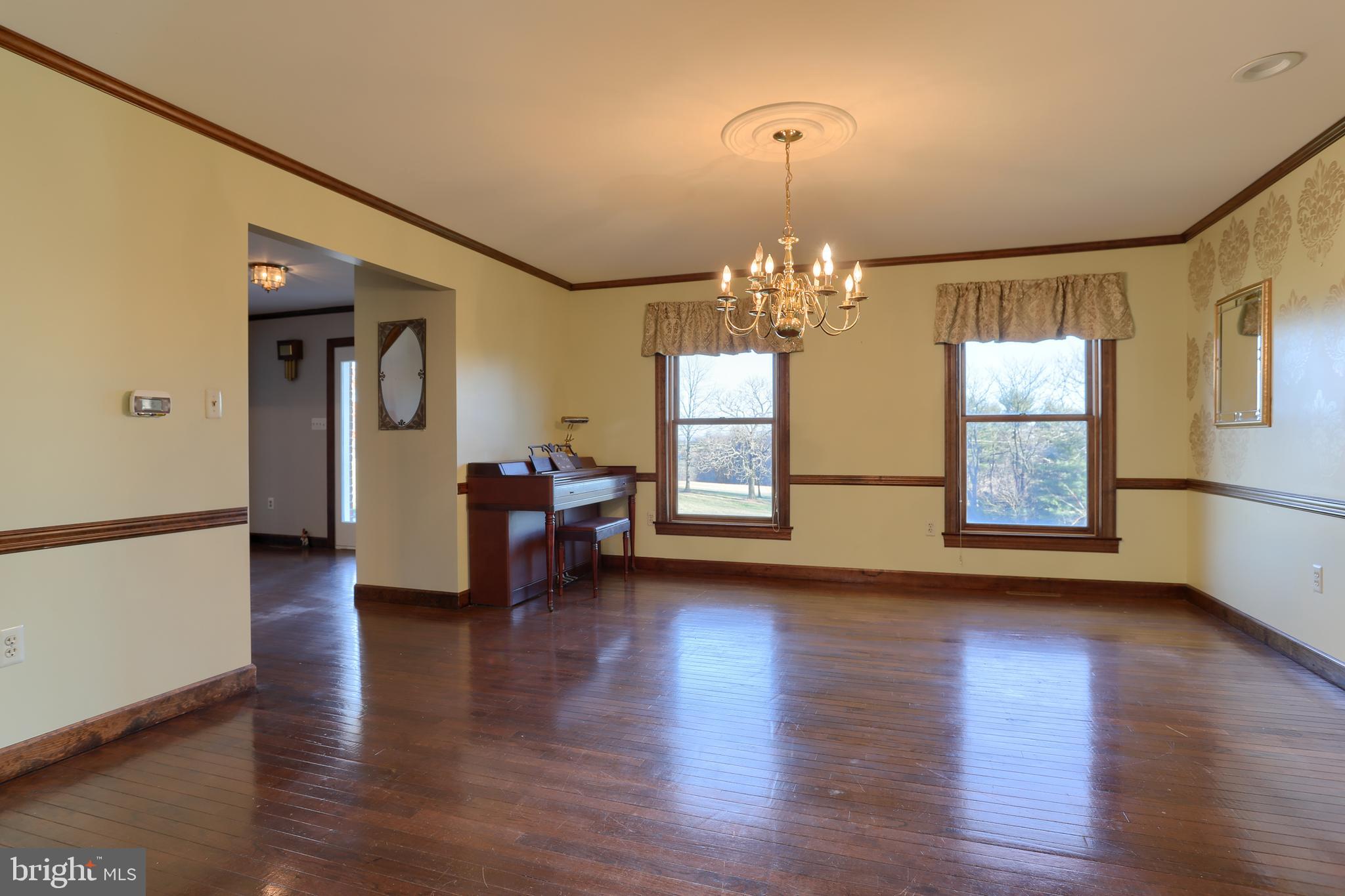 56 Forest Road Robesonia, PA 19551 - Photo 9 of 73 Formal dining room