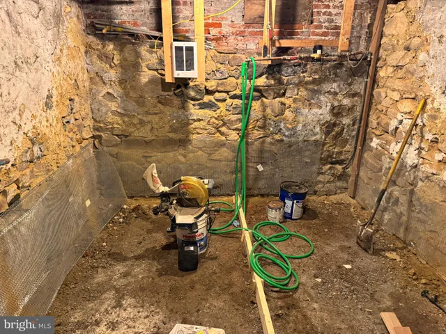 $75,000 | 417 Chapel Terrace, Reading, PA 19602