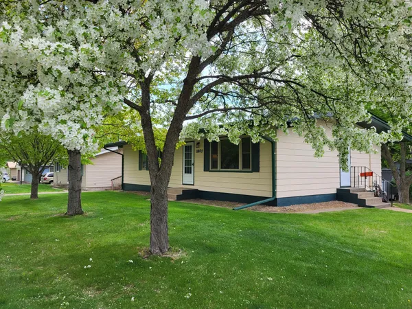 $345,000 | 1800 Pine Street, Hastings, MN 55033
