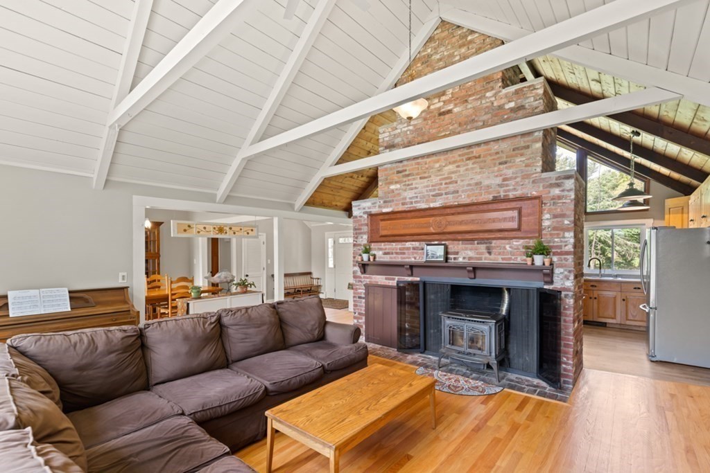 114 Ipswich Road Boxford, MA 01921 - Photo 17 of 38