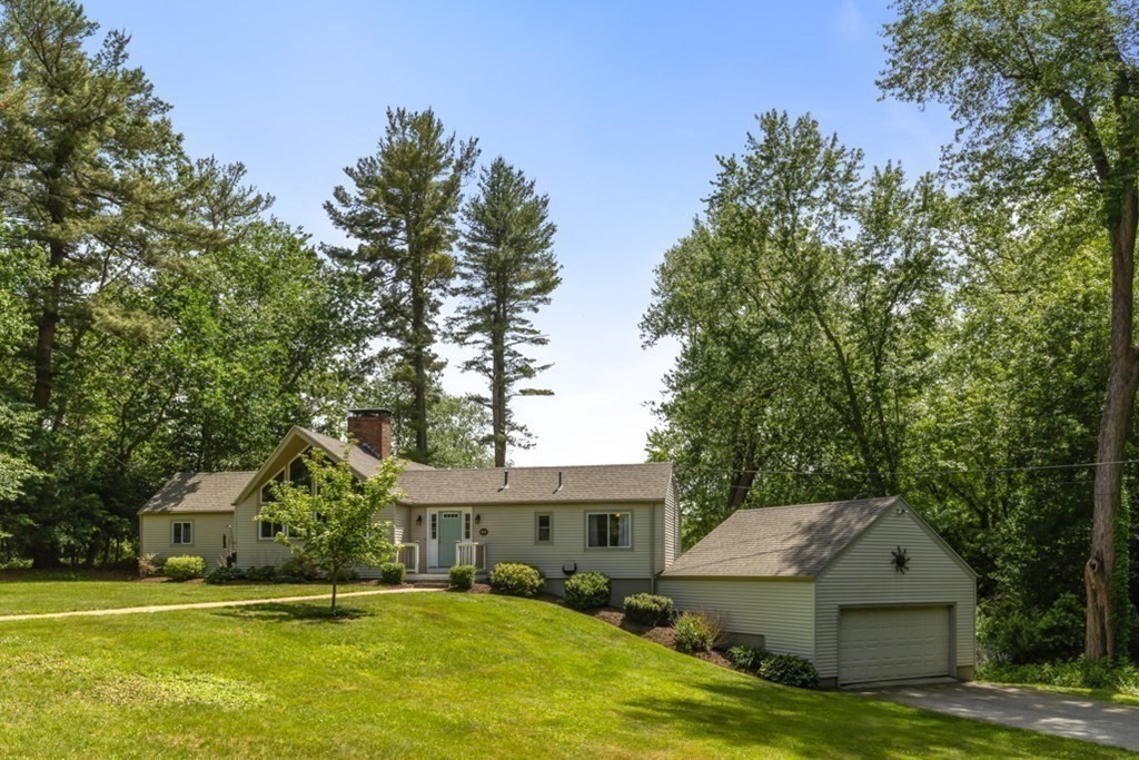 114 Ipswich Road Boxford, MA 01921 - Photo 5 of 38