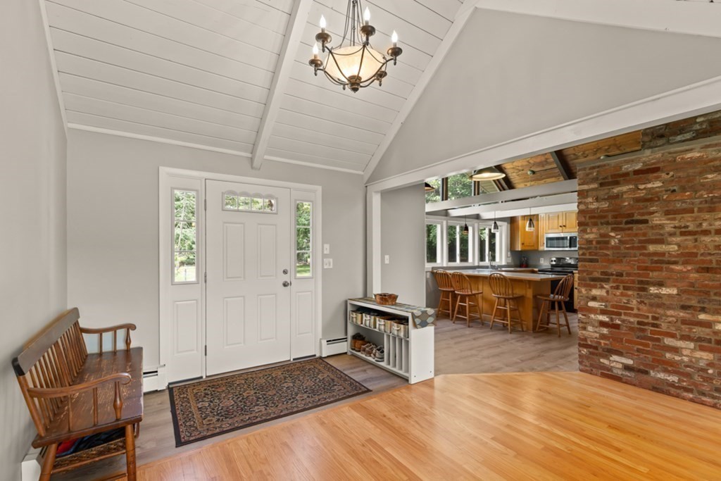 114 Ipswich Road Boxford, MA 01921 - Photo 7 of 38