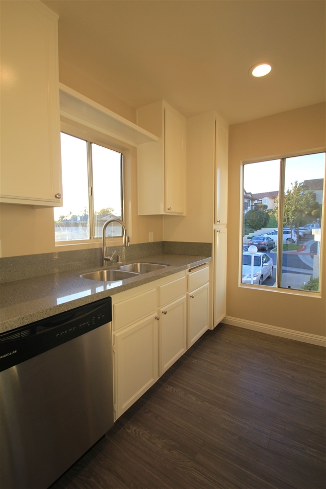 918 South Rancho Santa Fe Road, Unit E San Marcos, CA 92078 - Photo 4 of 14