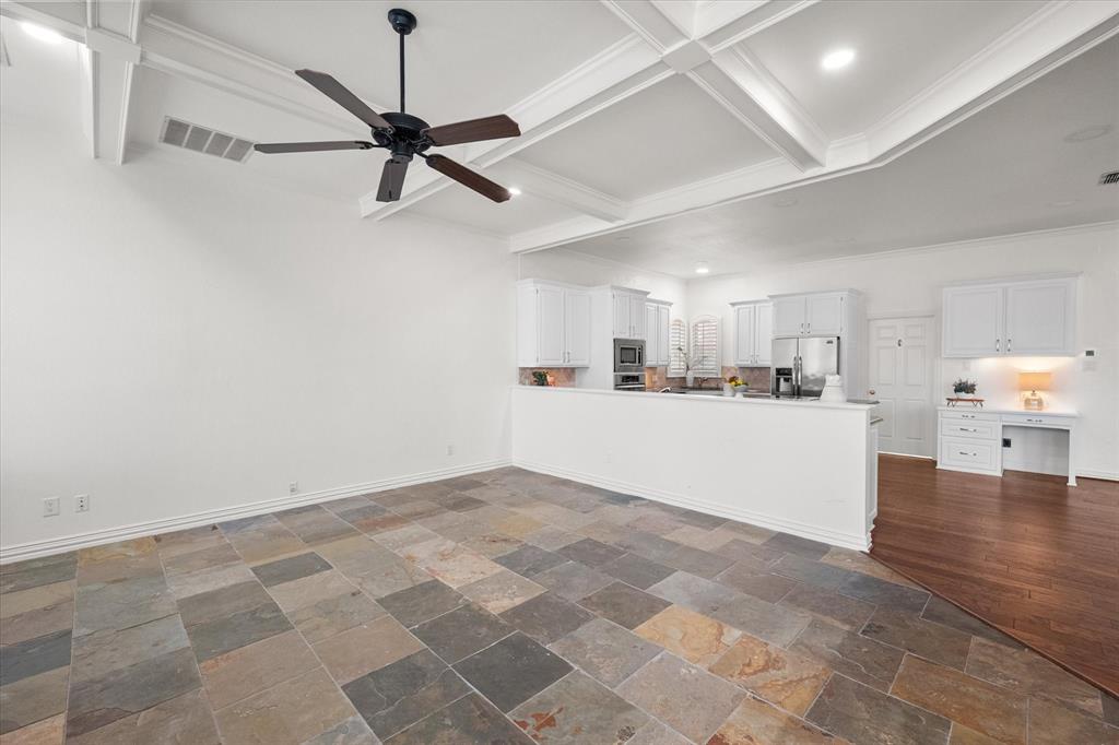 916 Riviera Drive Mansfield, TX 76063 - Photo 16 of 40