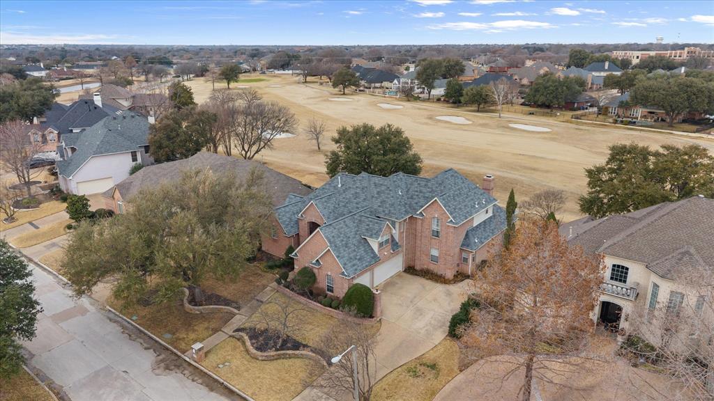 916 Riviera Drive Mansfield, TX 76063 - Photo 2 of 40