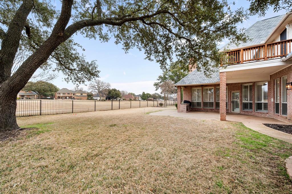 916 Riviera Drive Mansfield, TX 76063 - Photo 35 of 40