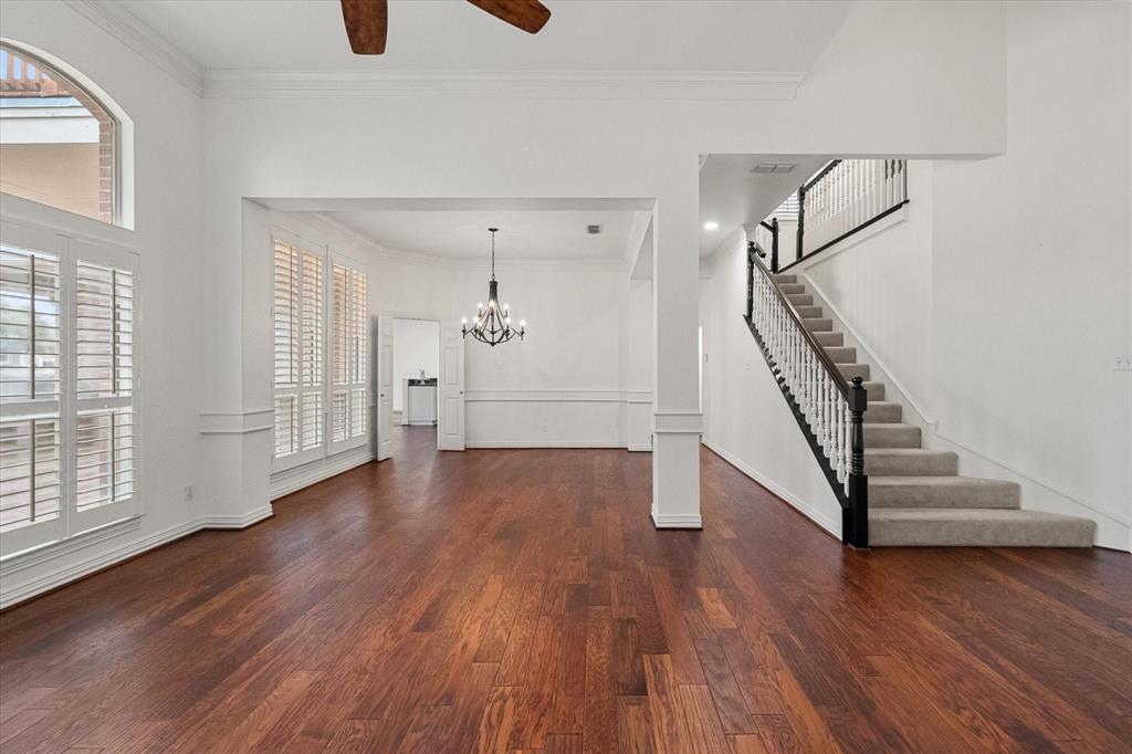 916 Riviera Drive Mansfield, TX 76063 - Photo 7 of 40