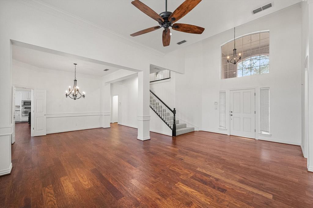 916 Riviera Drive Mansfield, TX 76063 - Photo 8 of 40