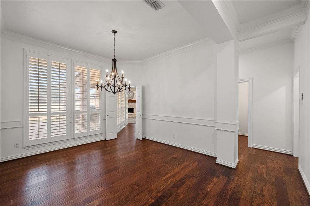 916 Riviera Drive Mansfield, TX 76063 - Photo 9 of 40