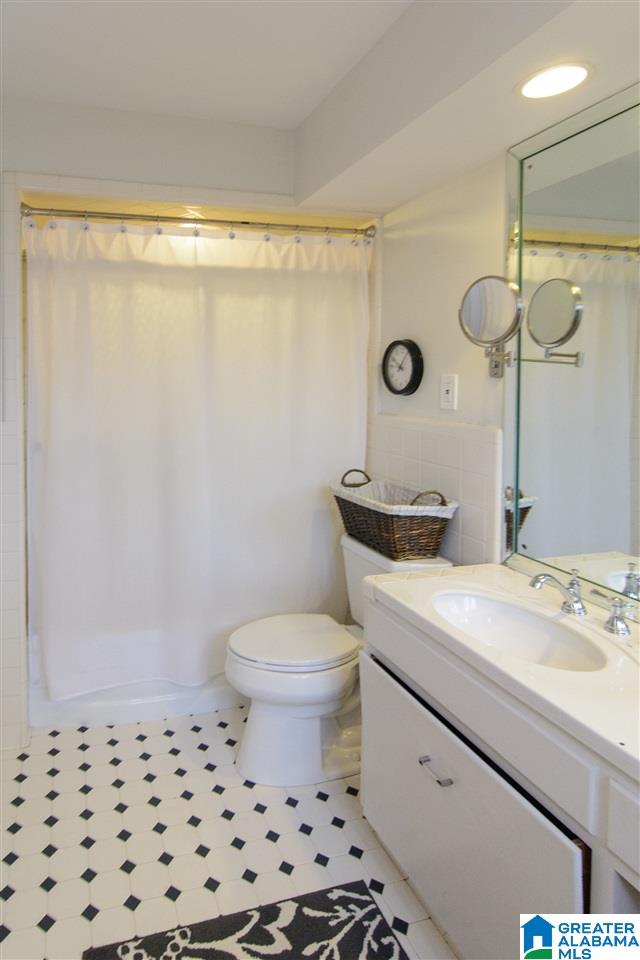3121 North Woodridge Road Birmingham, AL 35223 - Photo 31 of 50