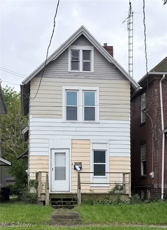 $950 | 1406 6th Street Southwest, Canton, OH 44707