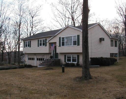 39 Oak Ridge Road Bethel, CT 06801 - Photo 1 of 1 Gallery Image 1