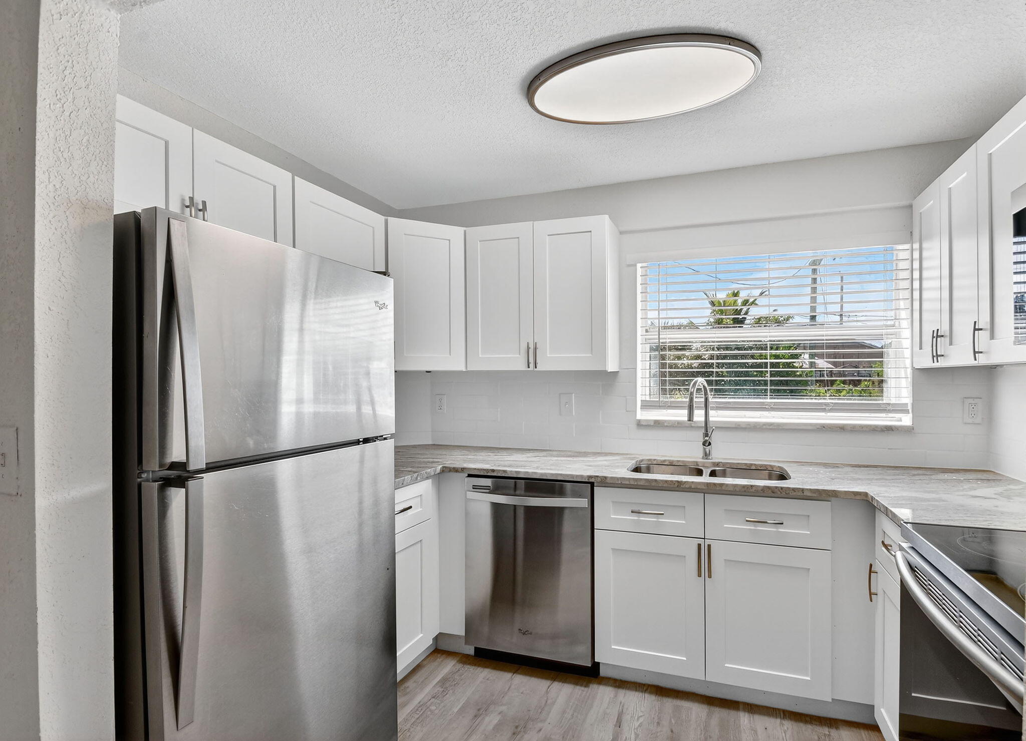 1373 West 30th Street Riviera Beach, FL 33404 - Photo 13 of 25 13-web-or-mls-13-print-013_DSC_1687